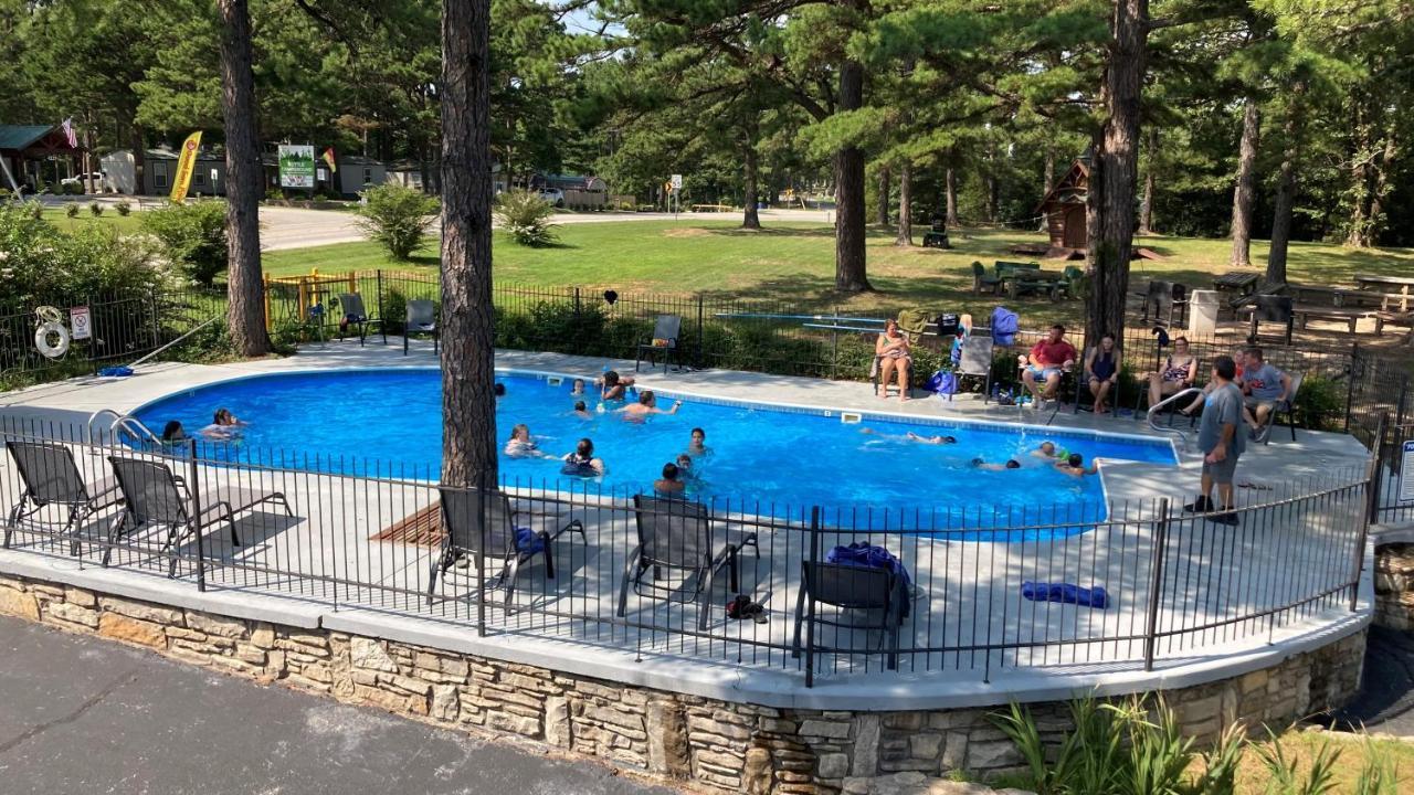 Country Mountain Inn Eureka Springs Eksteriør bilde